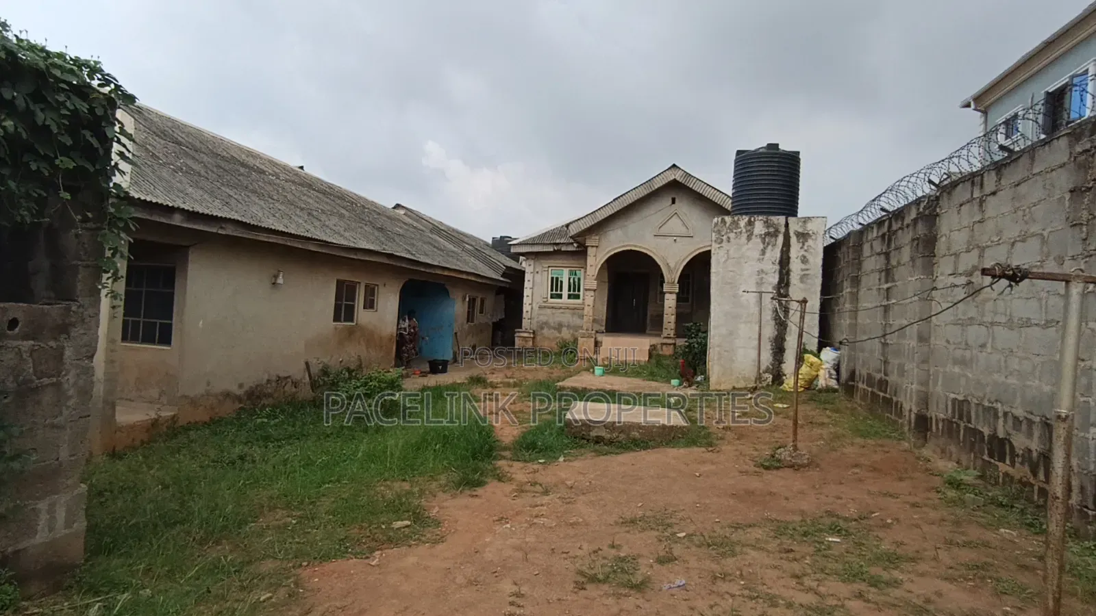 7bdrm Bungalow in Ado-Odo/Ota for sale in Ado-Odo/Ota