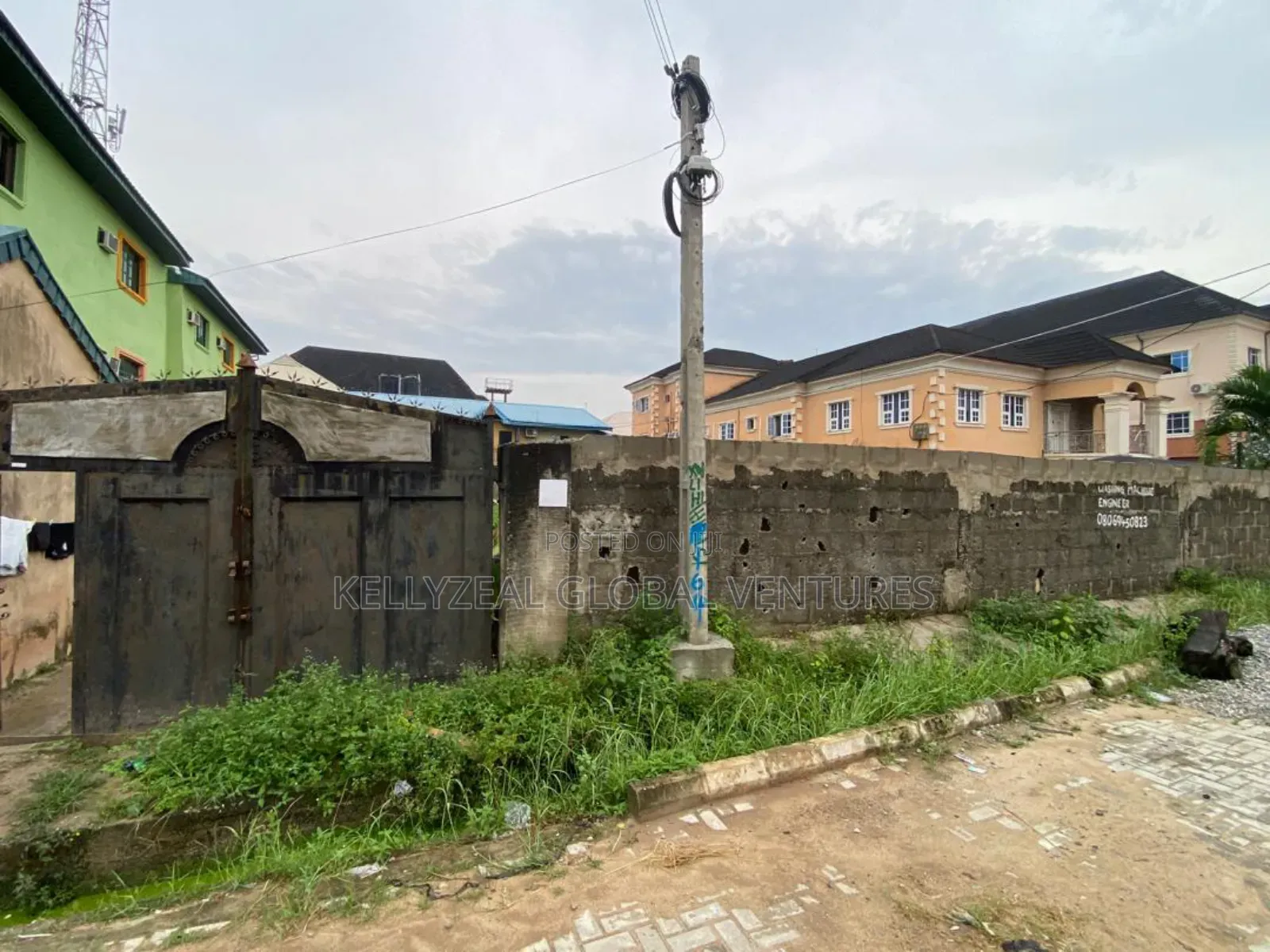 Full Plot of Land With a Demolish Able Set Back Structure in Isolo