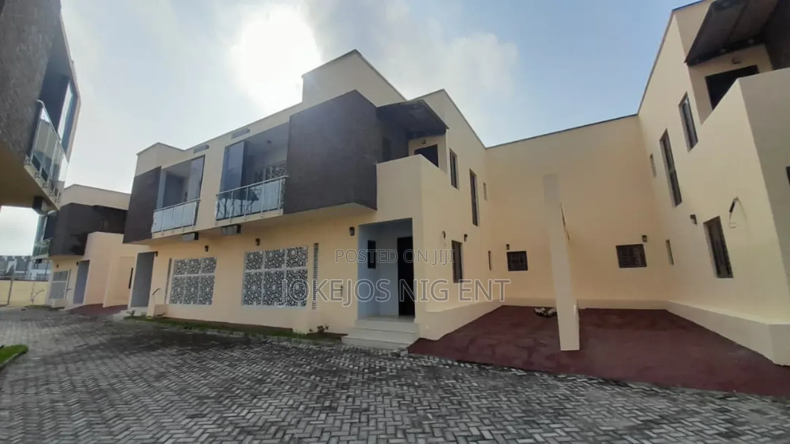 4bdrm Duplex in Lekki Scheme 2 for rent in Abraham Adesanya Estate