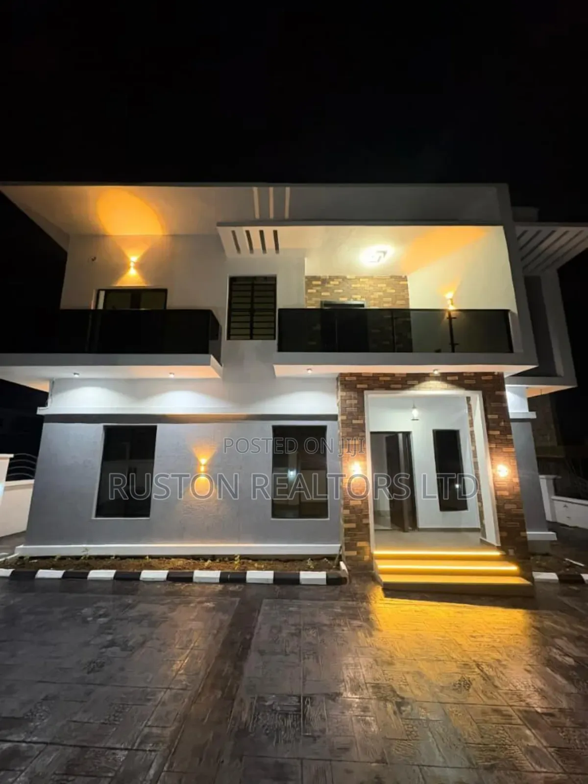 6bdrm Duplex in Akobo for sale in Akobo