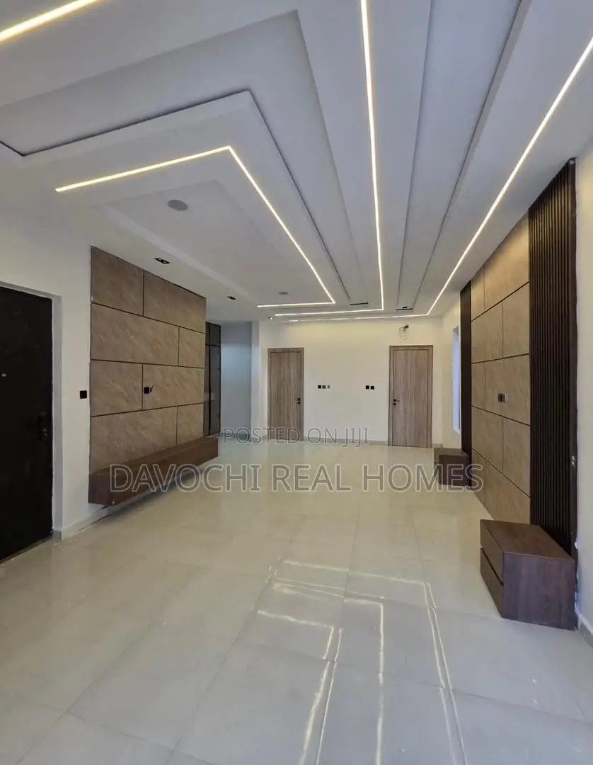 5bdrm House in Chevron for sale in Chevron