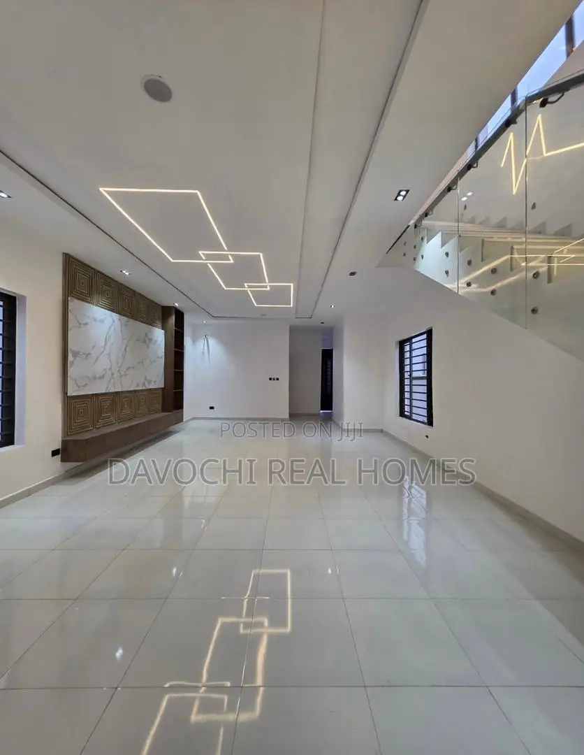 5bdrm House in Chevron for sale in Chevron