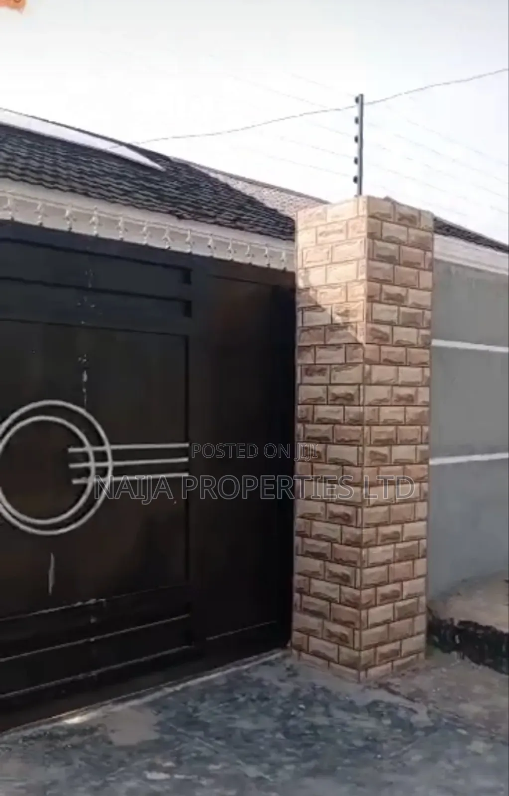 3bdrm Bungalow in Abraham Adesanya, Ajah for sale in Ajah
