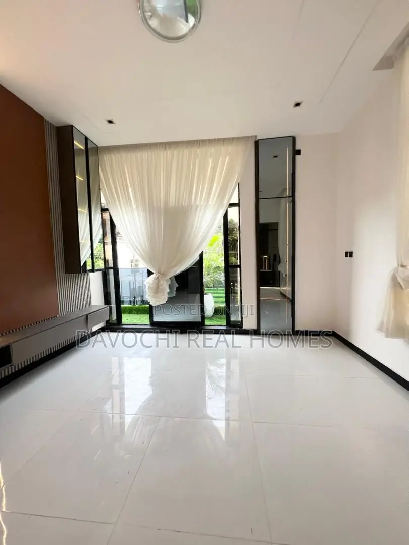 5bdrm House in Lekki Phase1 for sale in Lekki Phase 1