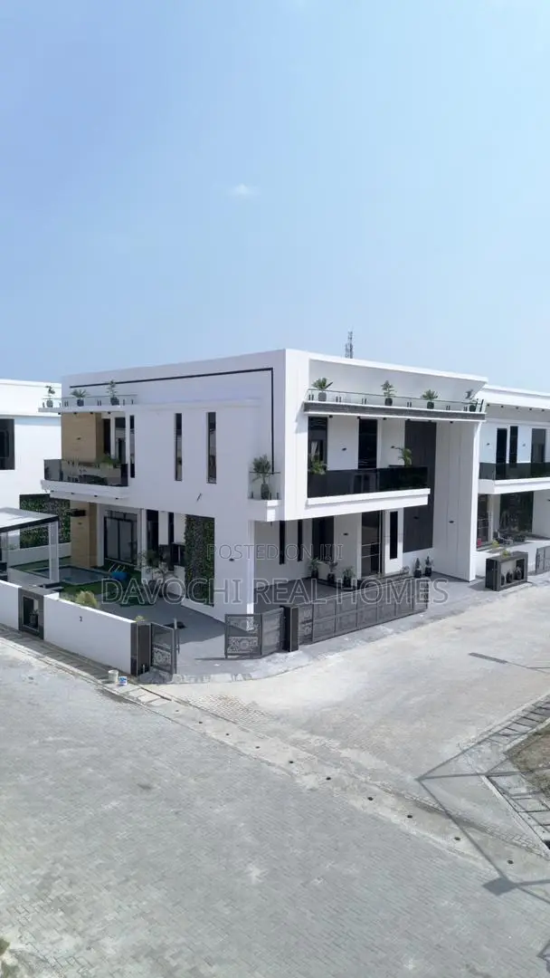 5bdrm House in Lekki Phase1 for sale in Lekki Phase 1