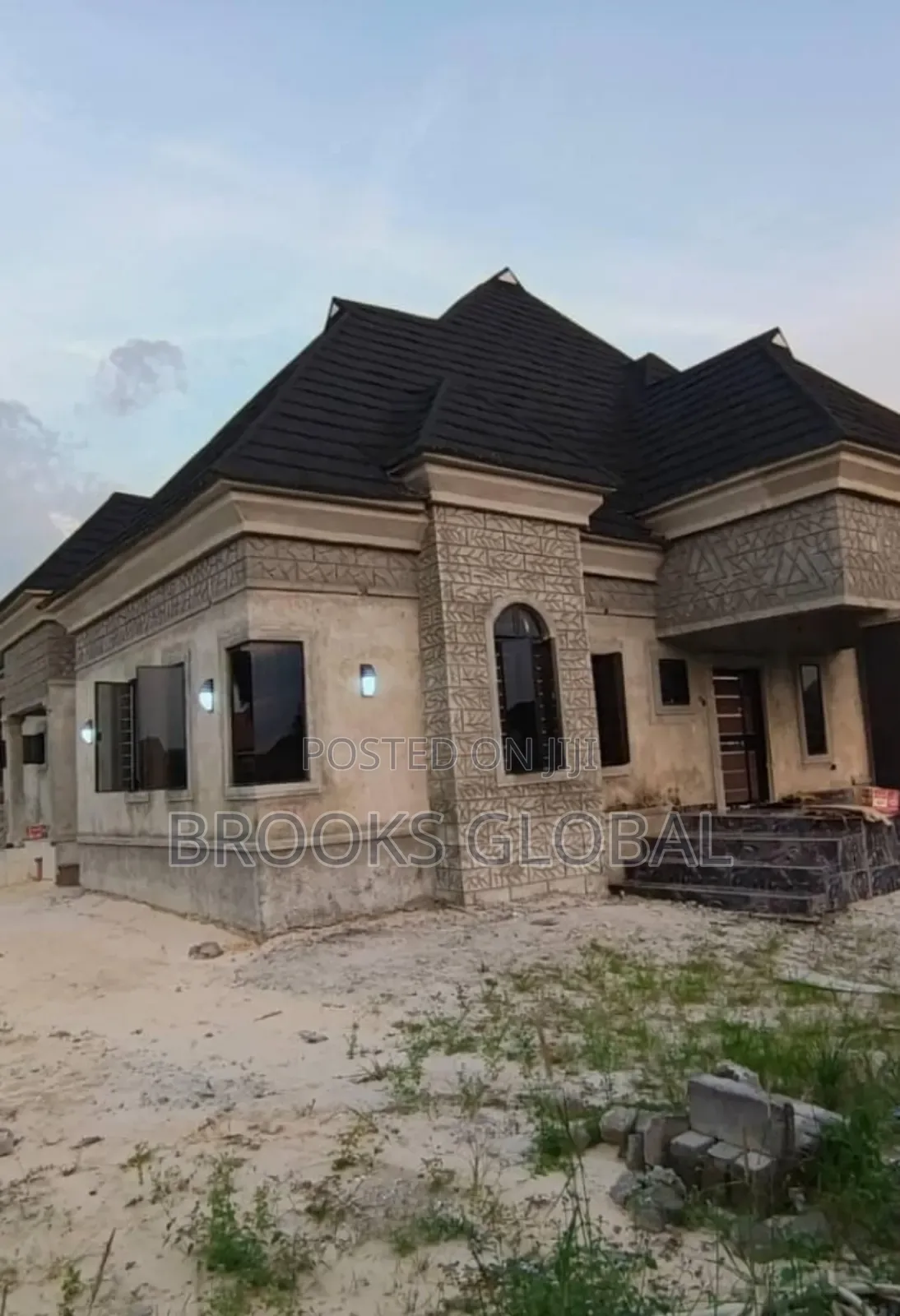 4bdrm Bungalow in Warri for sale in Warri