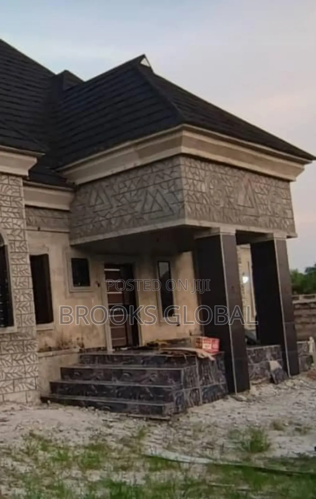 4bdrm Bungalow in Warri for sale in Warri