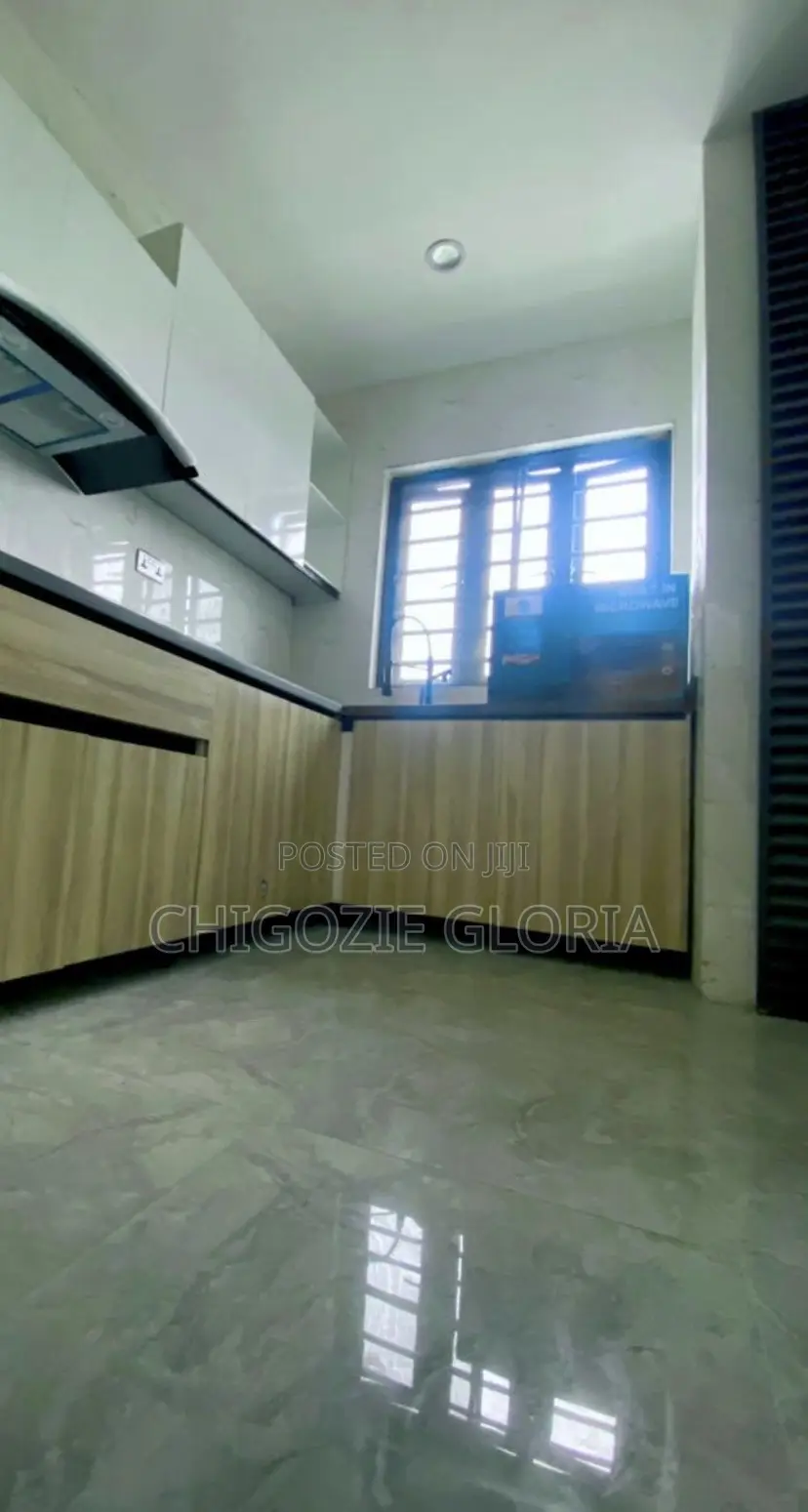 3bdrm Apartment in Chois Estate, Abijo for sale in Abijo