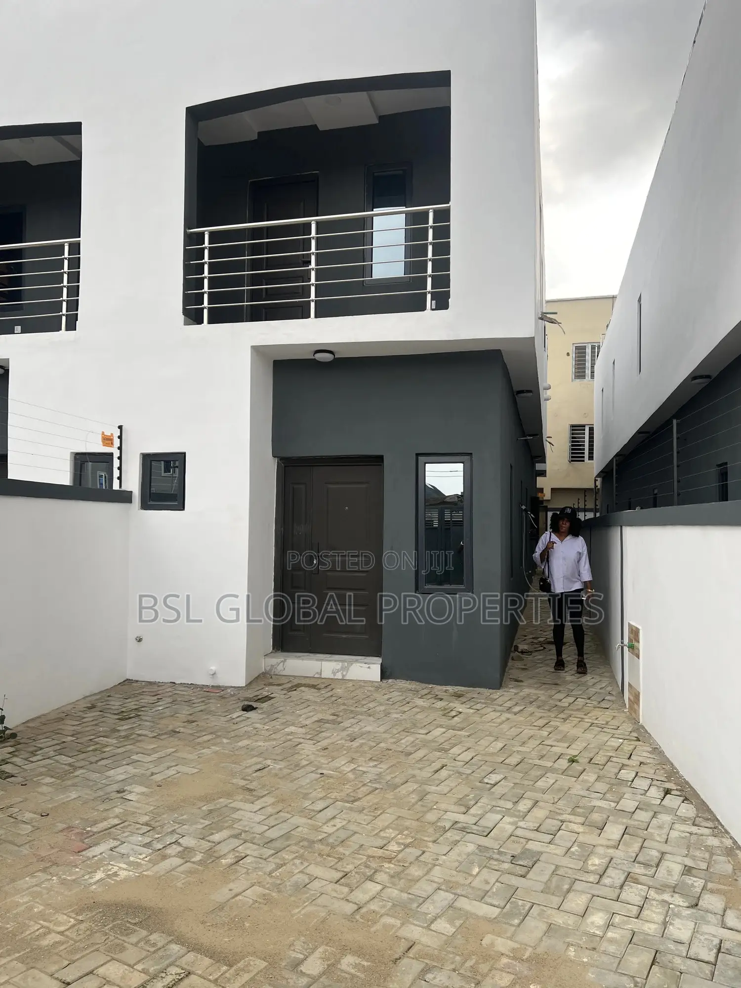 3bdrm Duplex in Omole Phase 2 for sale in Omole Phase 2