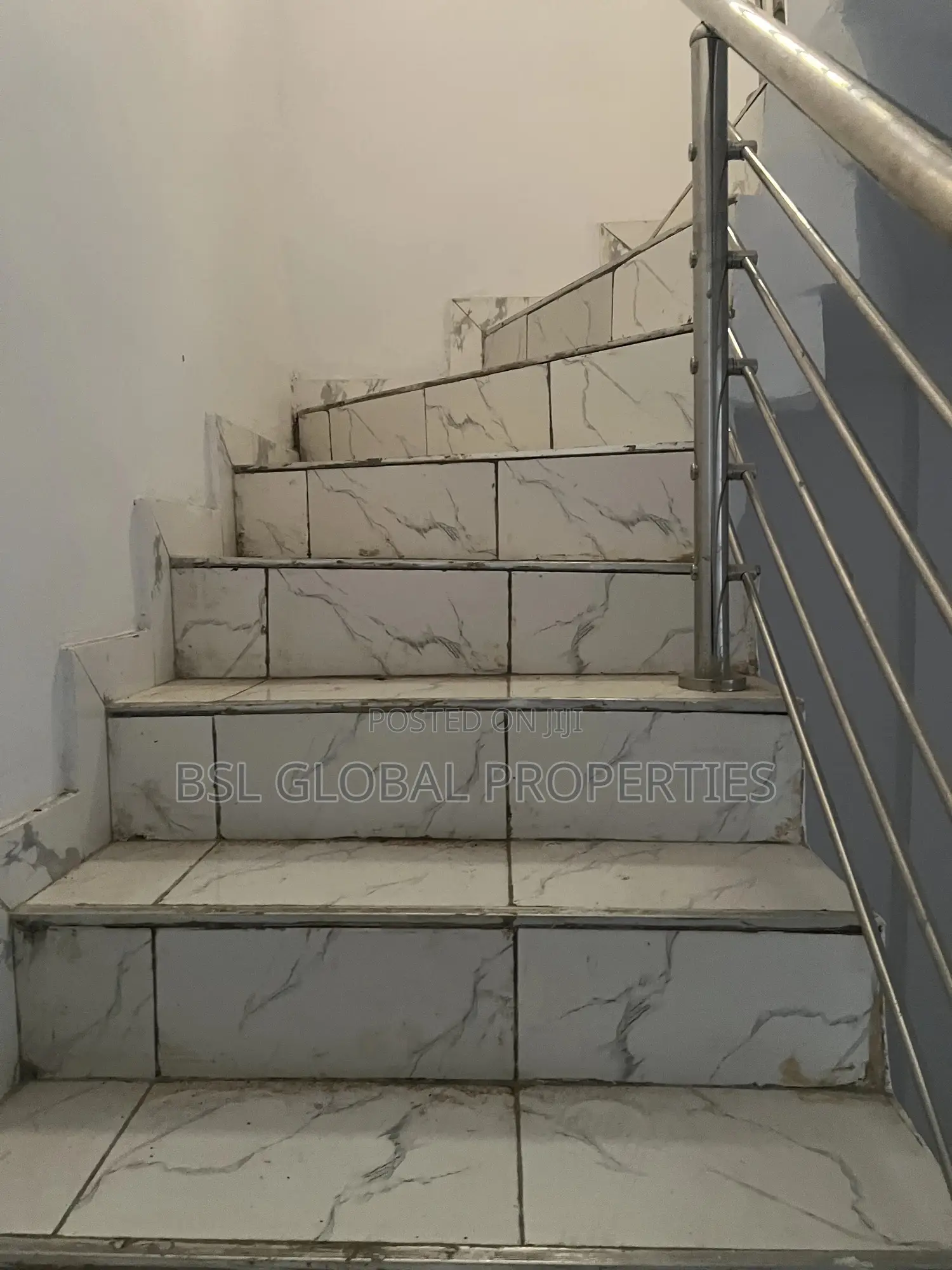 3bdrm Duplex in Omole Phase 2 for sale in Omole Phase 2