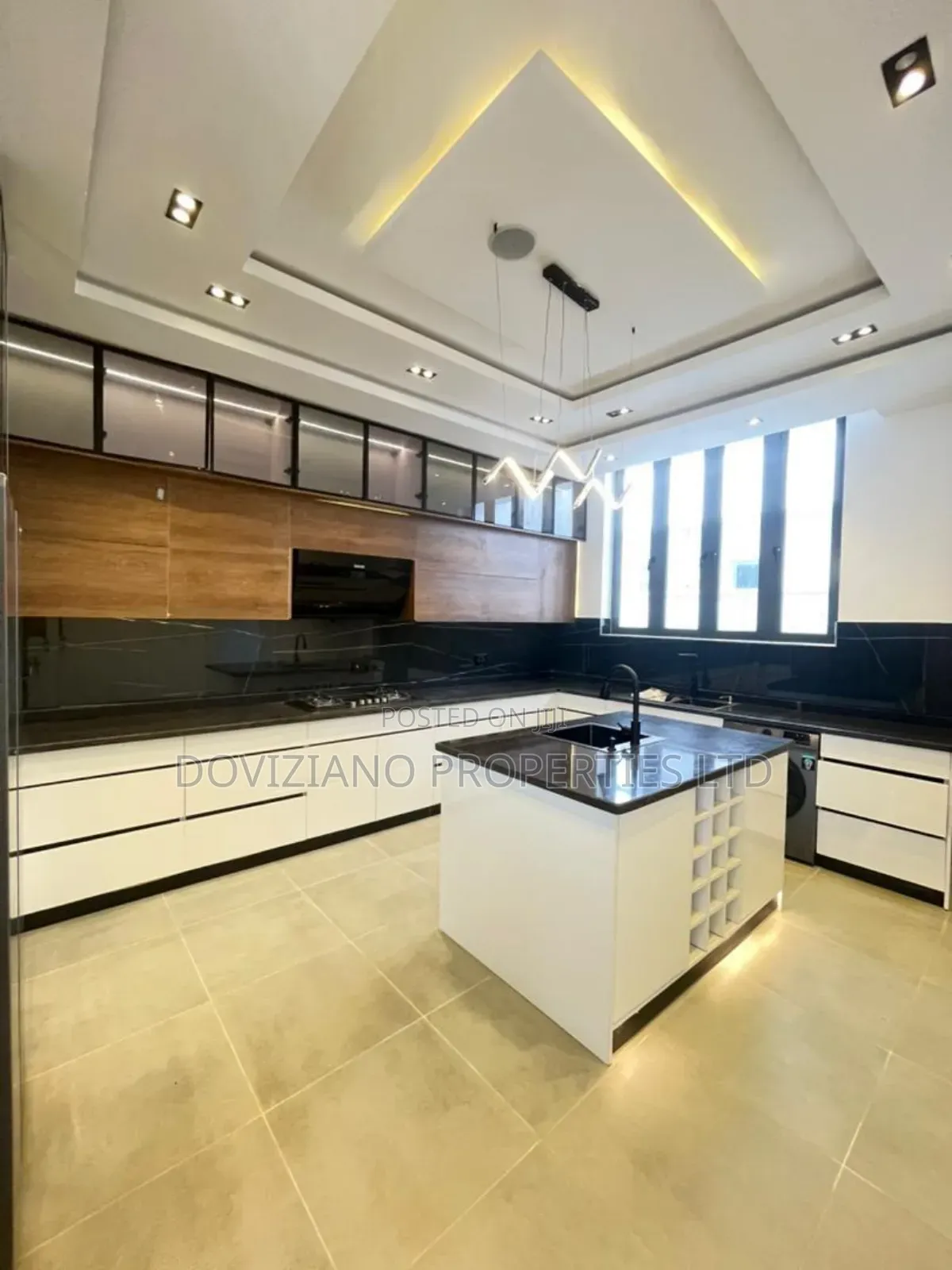 5bdrm Duplex in Ikota for sale in Ikota