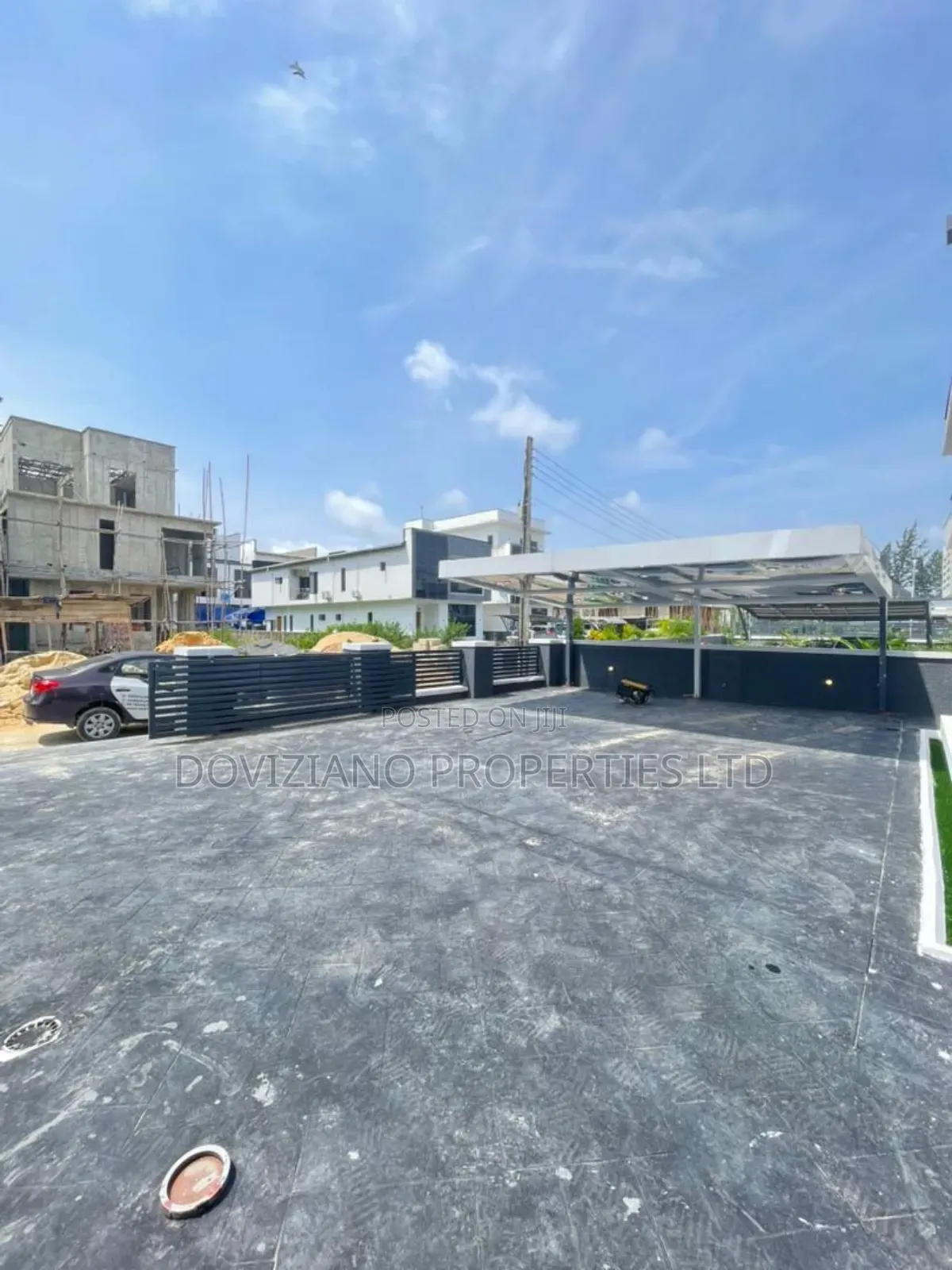 5bdrm Duplex in Ikota for sale in Ikota