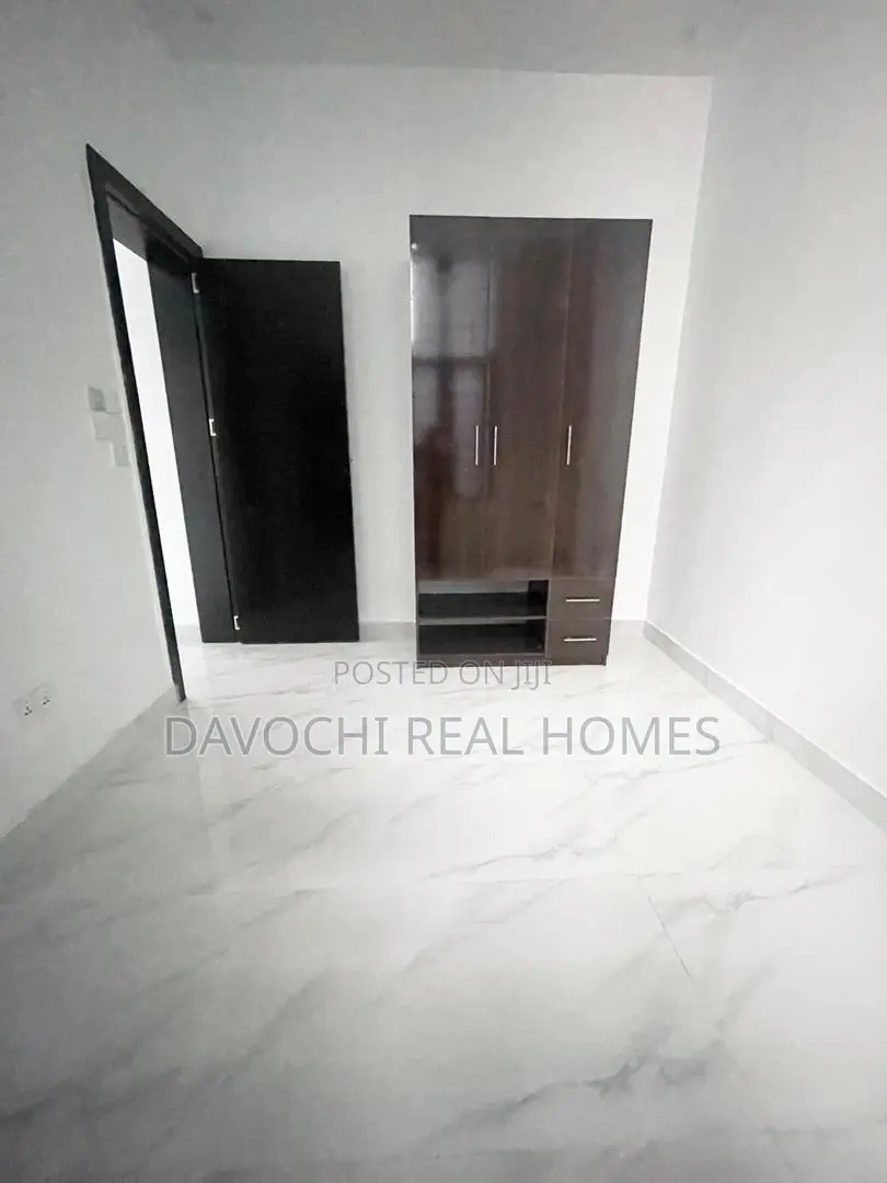 4bdrm Duplex in 2Nd Toll Gate, Chevron for sale in Chevron