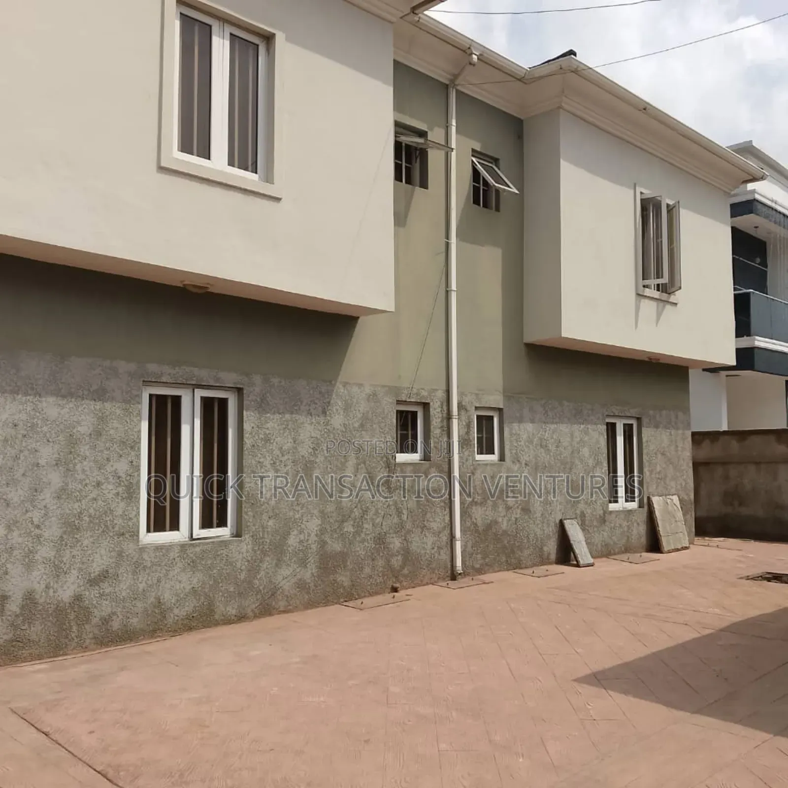 3bdrm Block of Flats in Osapa london for rent in Osapa london
