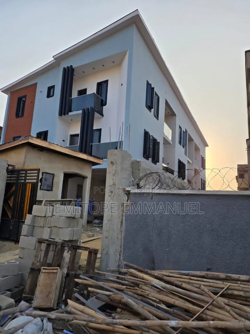 Furnished 5bdrm Duplex in Ajao Estate, Off, Ikeja for sale in Ikeja