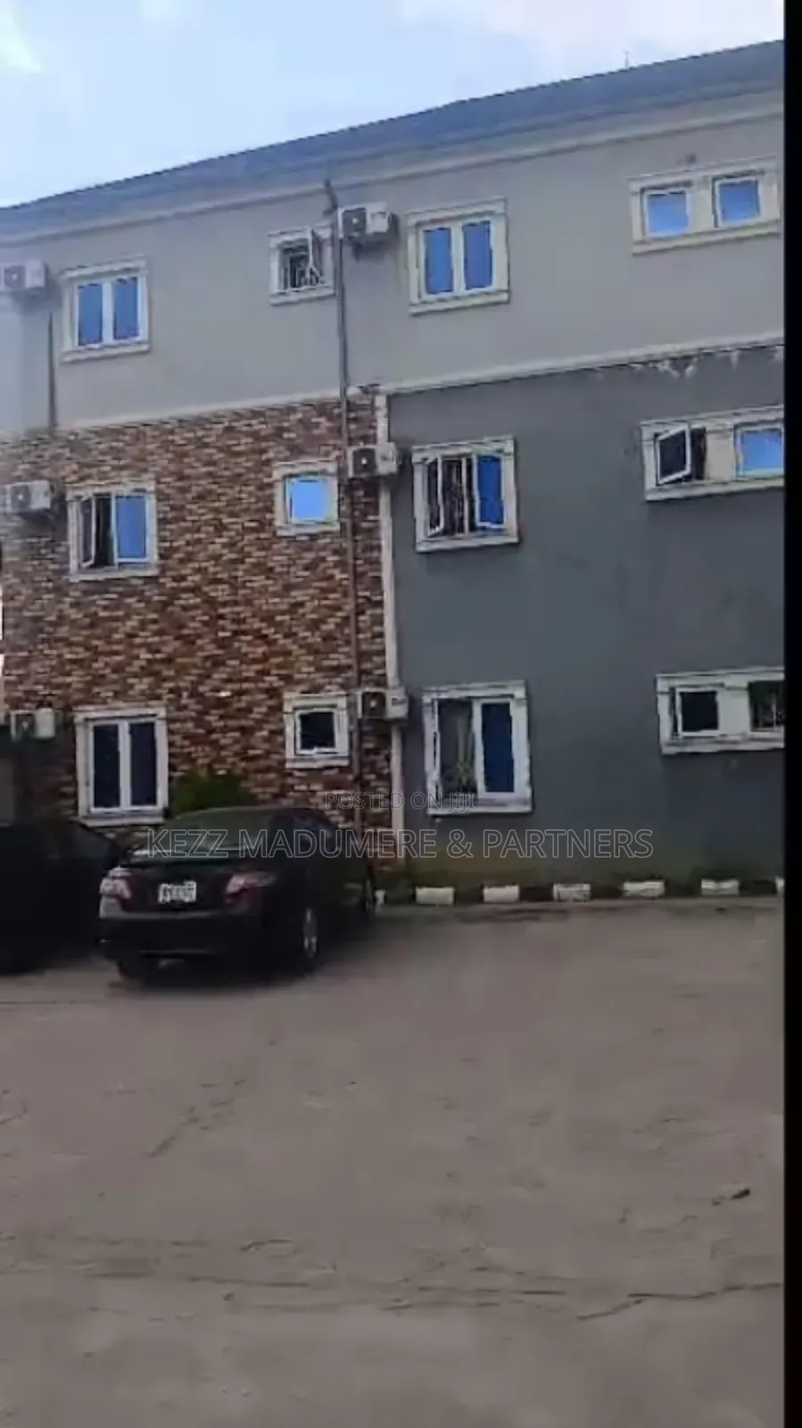 For Sale: 32 Rooms Hotel at Peter Odili, Ph in Port-Harcourt