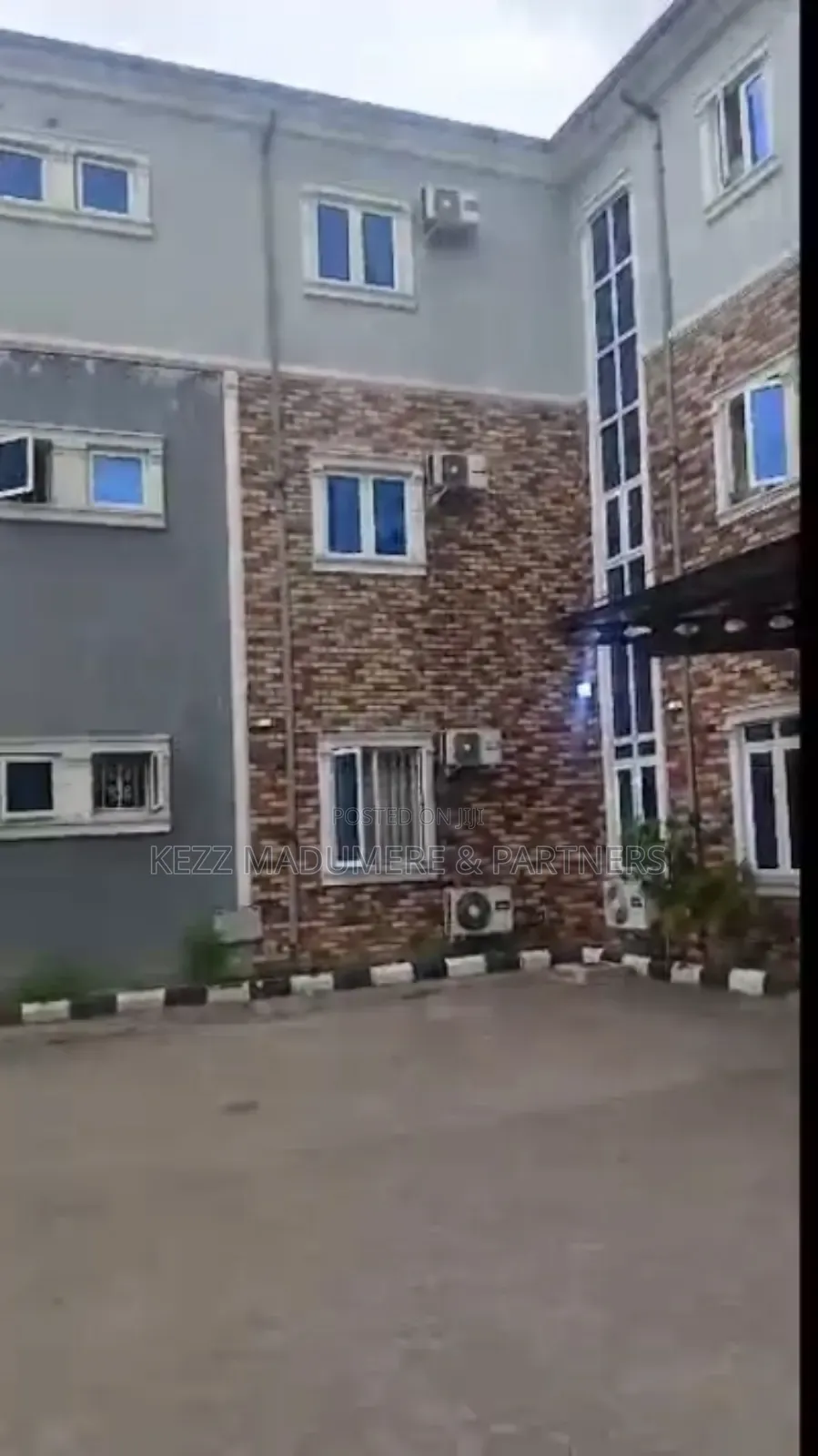 For Sale: 32 Rooms Hotel at Peter Odili, Ph in Port-Harcourt