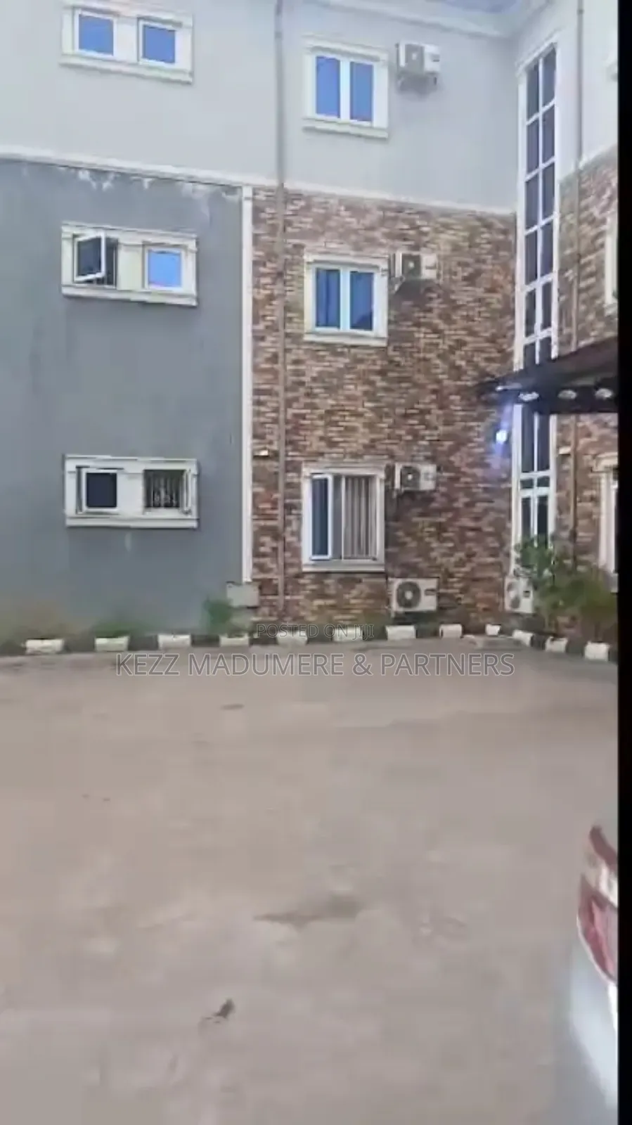 For Sale: 32 Rooms Hotel at Peter Odili, Ph in Port-Harcourt
