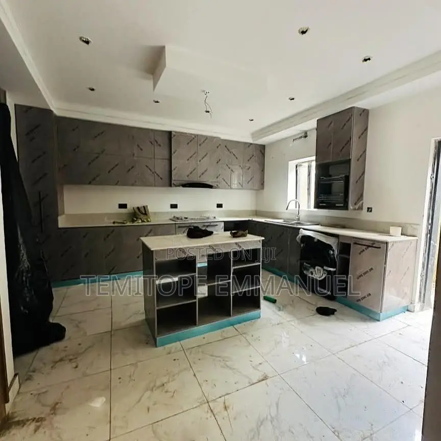 Furnished 4bdrm Duplex in Adeniyi Jones for sale in Adeniyi Jones