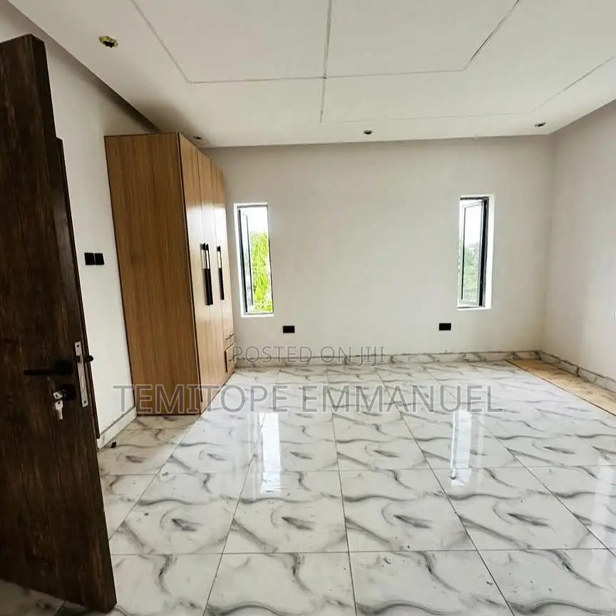 Furnished 4bdrm Duplex in Adeniyi Jones for sale in Adeniyi Jones