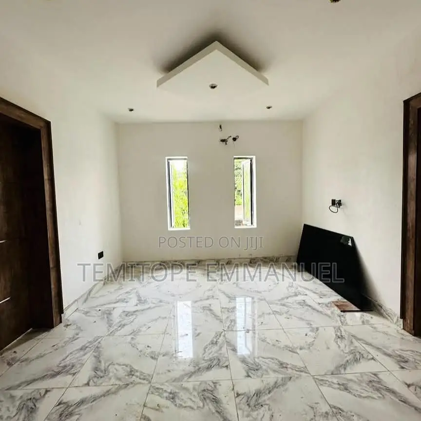 Furnished 4bdrm Duplex in Adeniyi Jones for sale in Adeniyi Jones