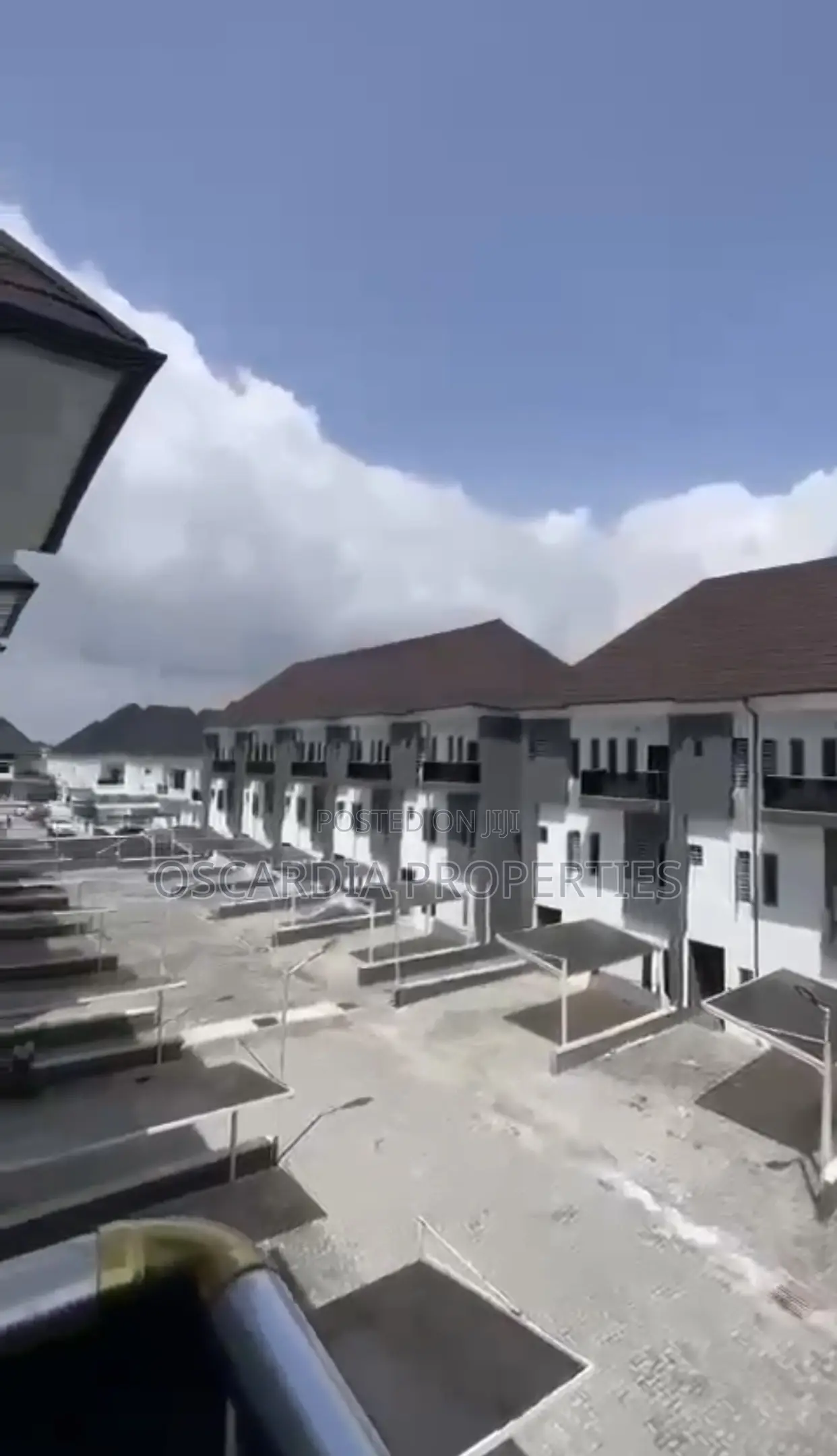 4bdrm Townhouse/Terrace in Chevron for sale in Chevron