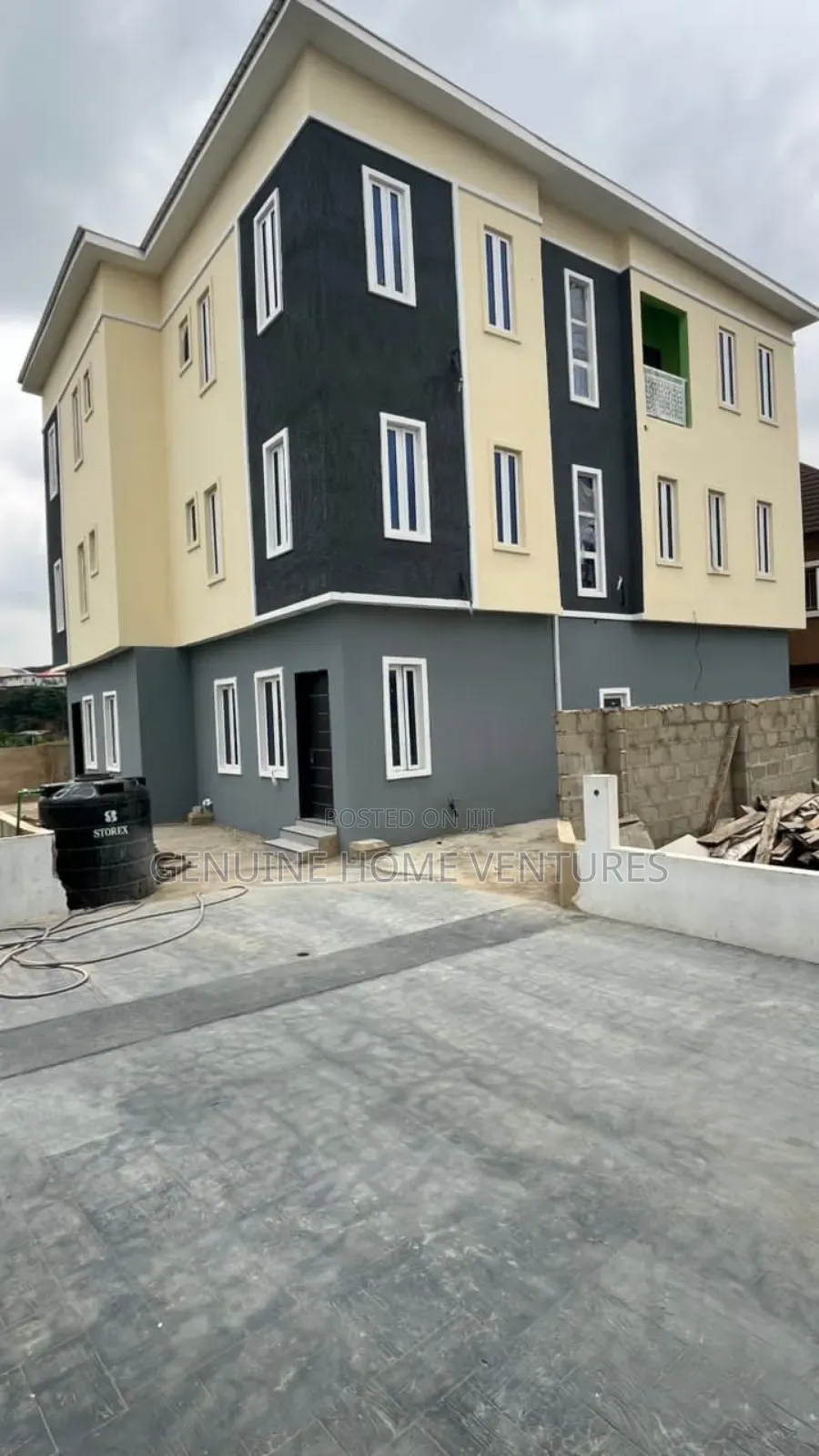 4bdrm Duplex in Mende for sale in Mende
