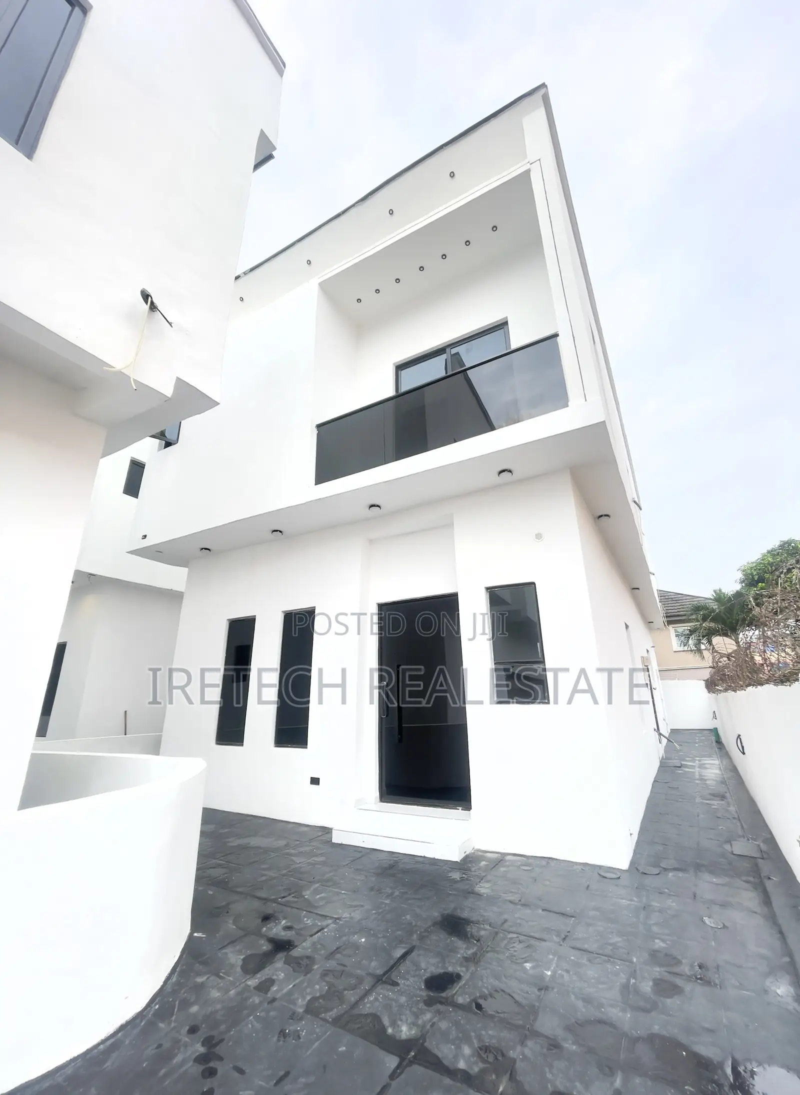 4bdrm Duplex in Ajah Blenco Axis In, Off Lekki-Epe Expressway for sale in Off Lekki-Epe Expressway