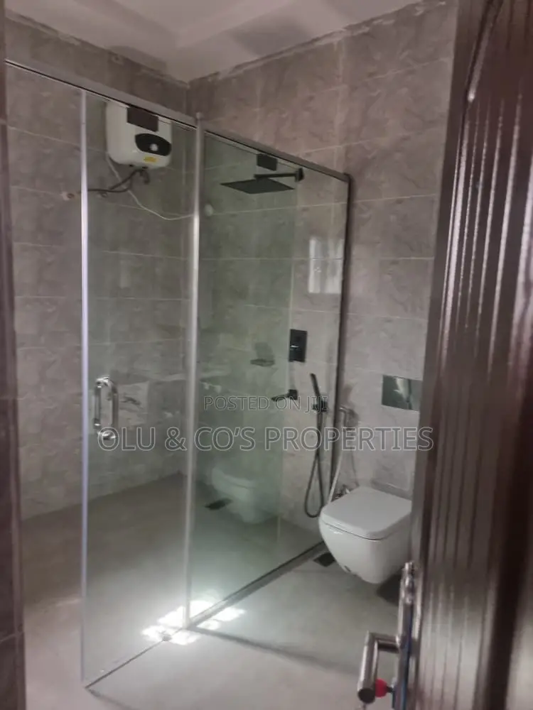 4bdrm Duplex in Nut District for rent in Lugbe District