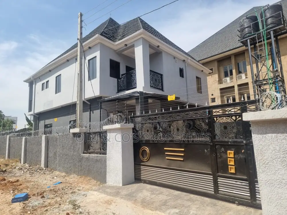 4bdrm Duplex in Nut District for rent in Lugbe District