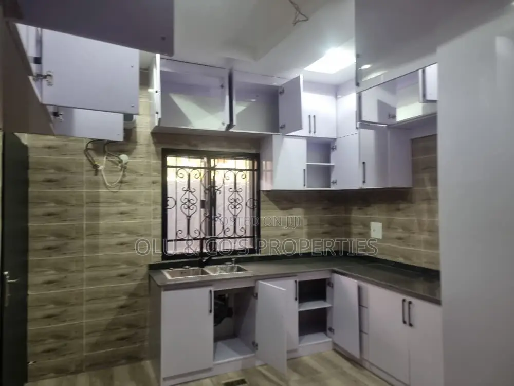 4bdrm Duplex in Nut District for rent in Lugbe District