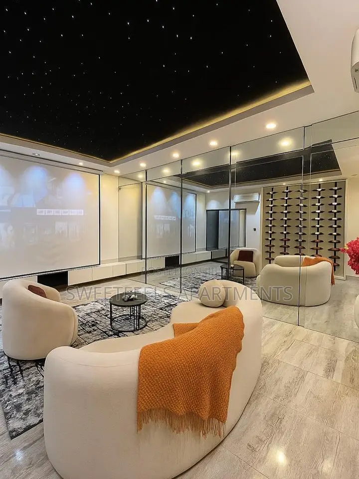 1 Bedroom Apartment With a Cinematic View, Ps5 in Ikate