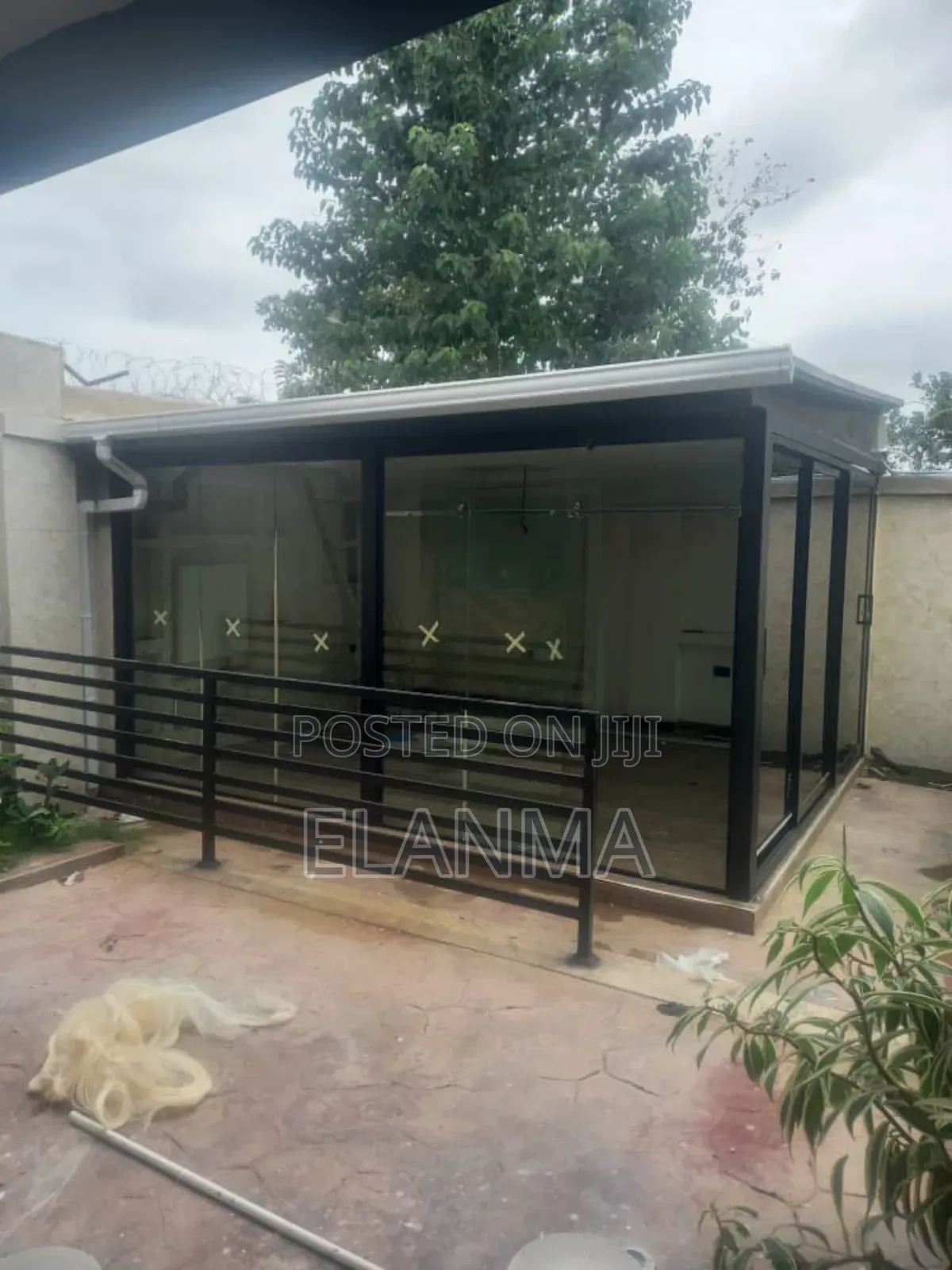 Furnished 4bdrm Townhouse/Terrace in By Kaura Hotel for sale in Kaura