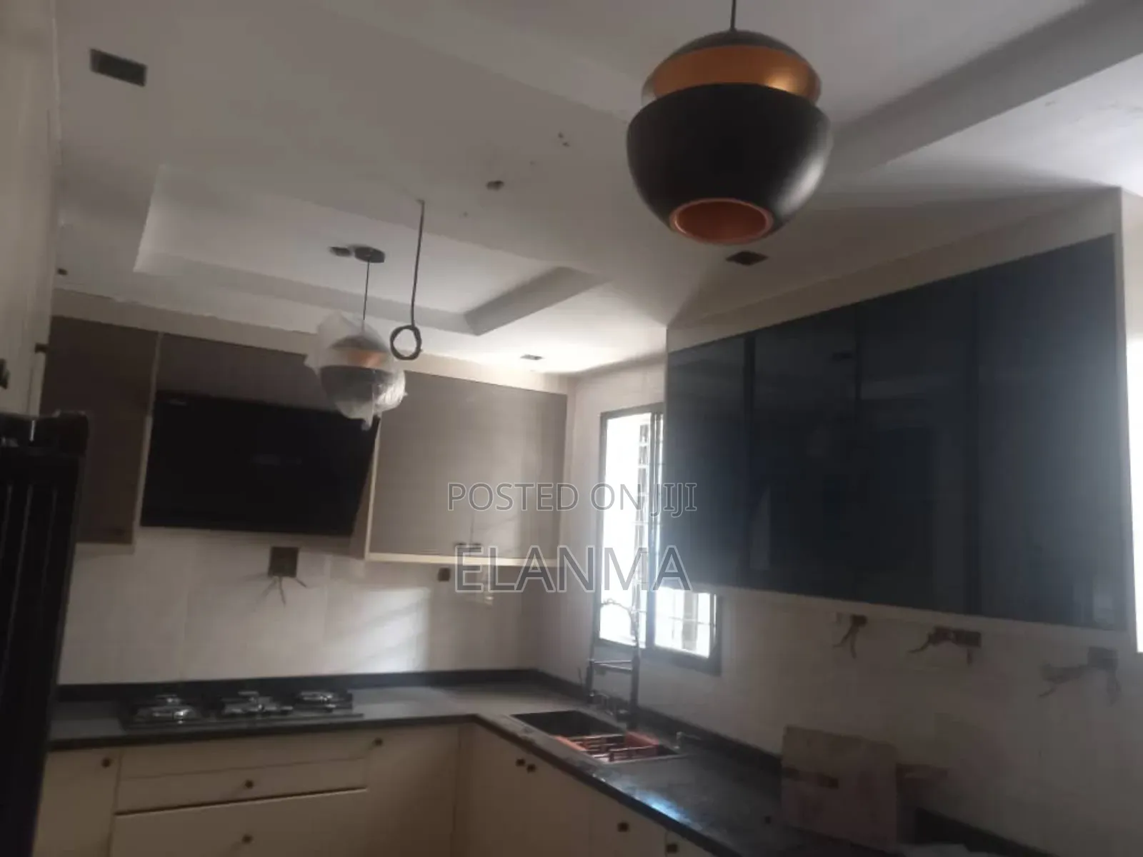 Furnished 4bdrm Townhouse/Terrace in By Kaura Hotel for sale in Kaura