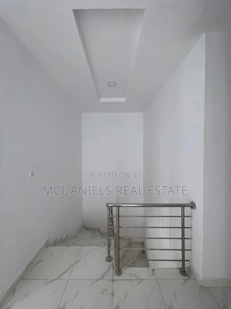 Furnished 4bdrm Duplex in Lekki Expressway for sale in Lekki Expressway