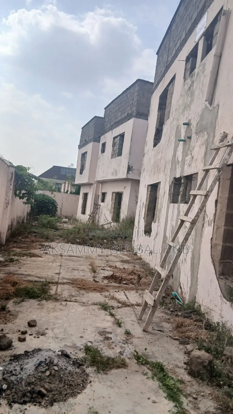 20bdrm Block of Flats in Bodija, Ibadan for sale in Ibadan