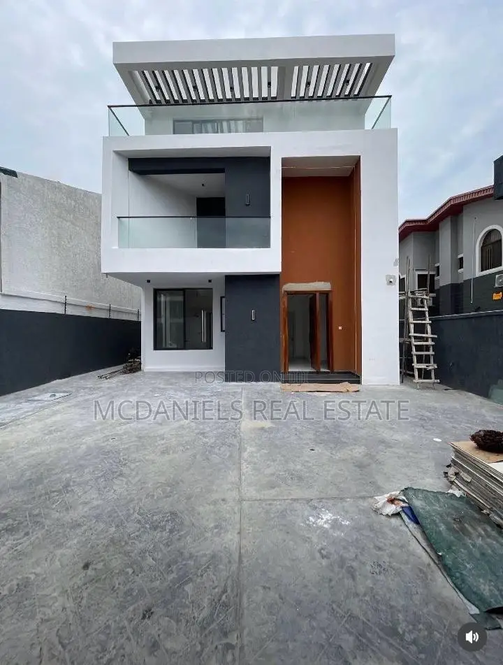 Furnished 5bdrm Duplex in Lekki Phase 1 for sale in Lekki Phase 1