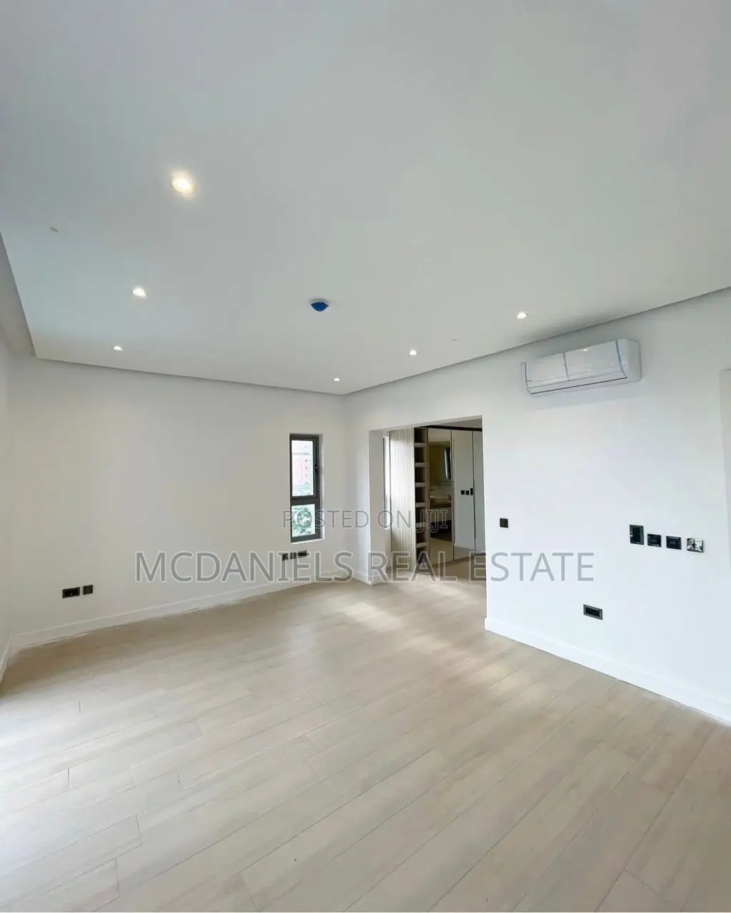 Furnished 3bdrm Apartment in 2nd Avenue Extension for sale in 2nd Avenue Extension