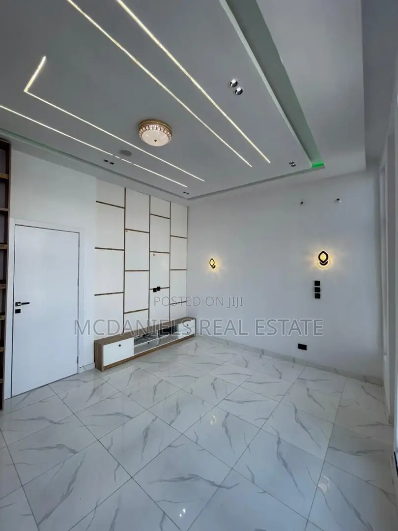 Furnished 4bdrm Duplex in VGC / Ajah for sale in VGC / Ajah