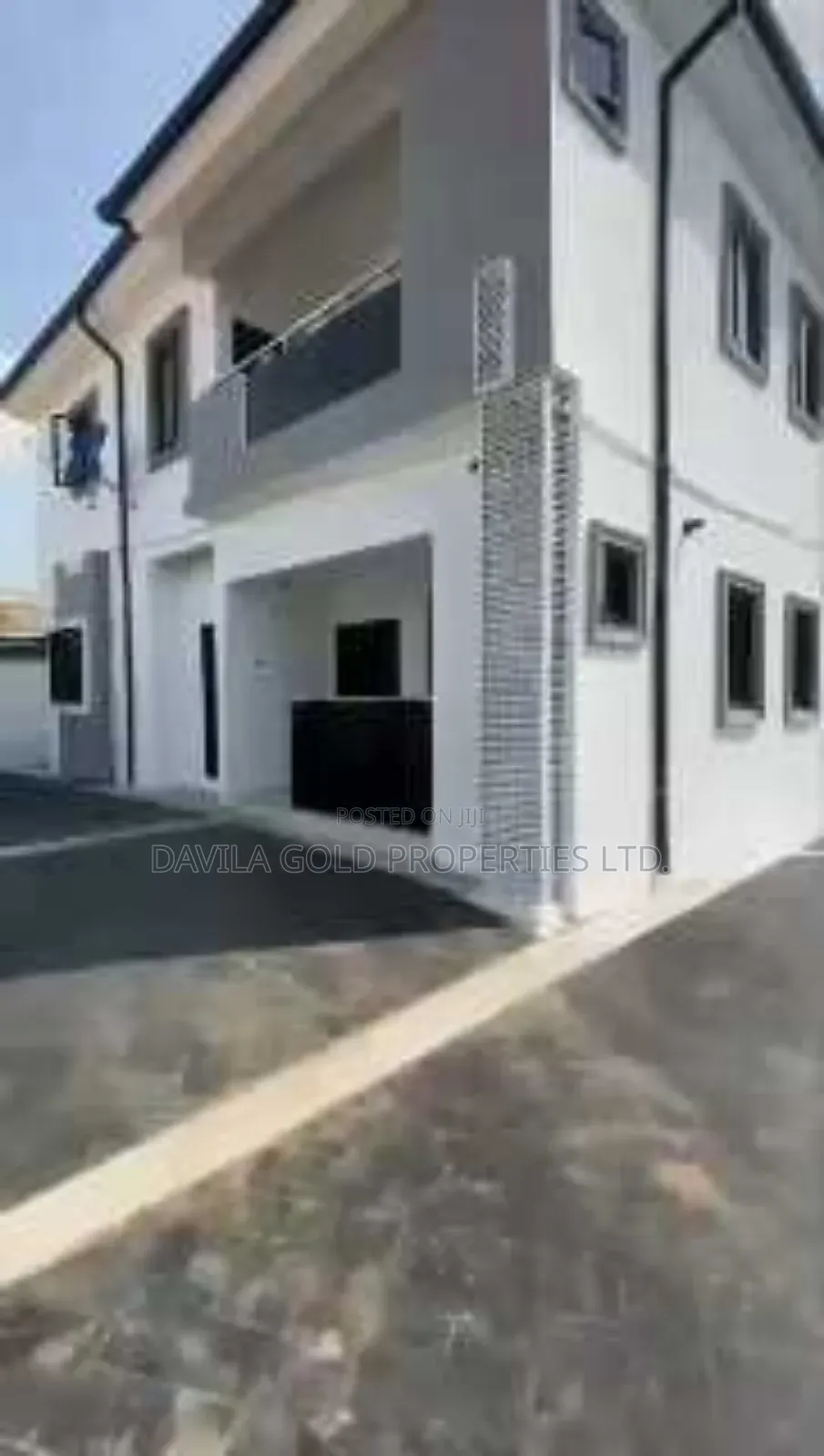 20bdrm Block of Flats in Benin City for sale in Benin City