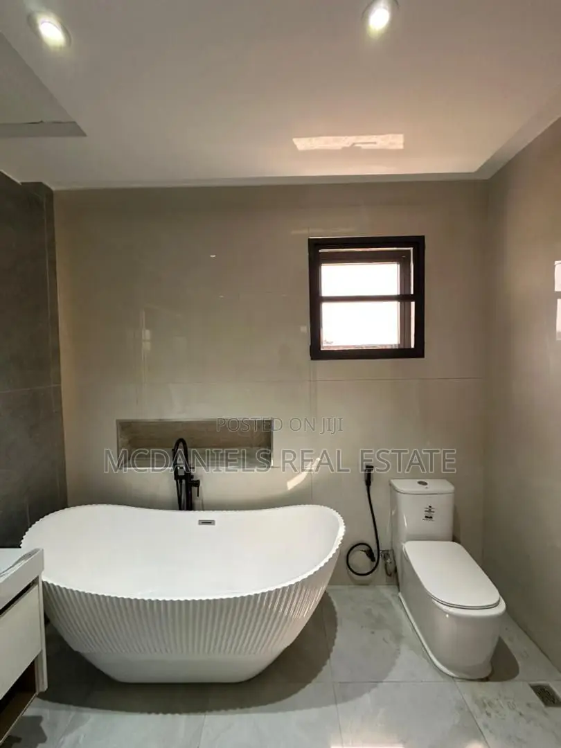 Furnished 5bdrm Duplex in Ado / Ajah for sale in Ado / Ajah