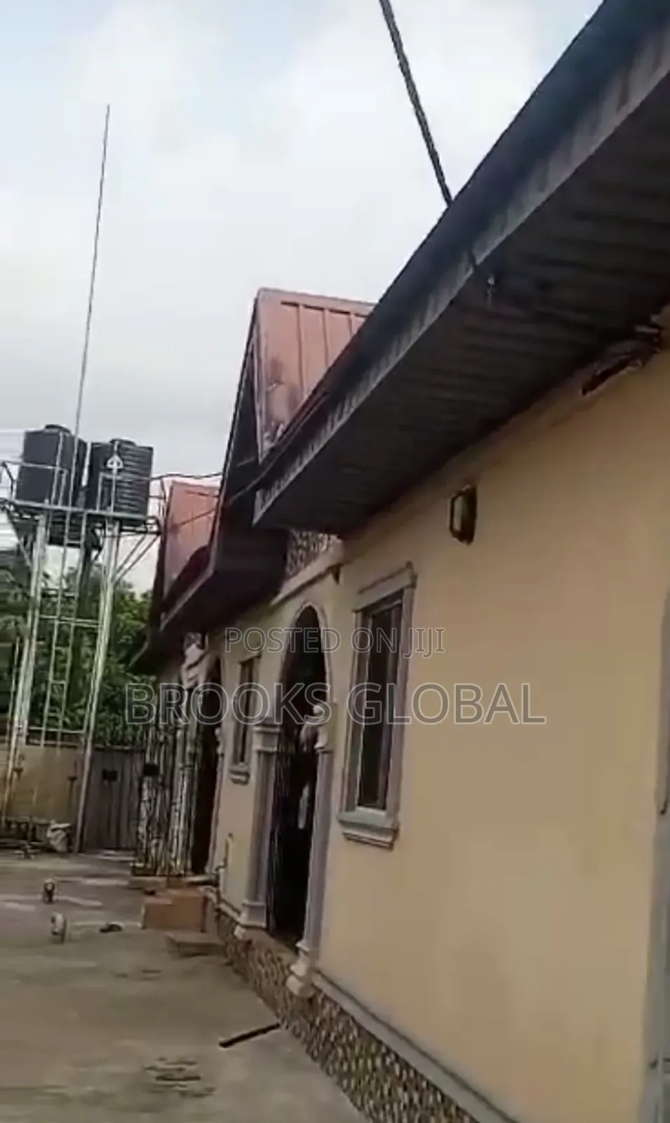 3bdrm Bungalow in Warri for sale in Warri