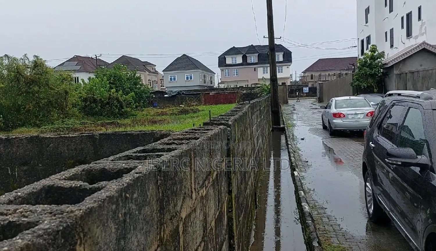 Mixed Use Land With Cofo For Sale In Ajah in Sangotedo
