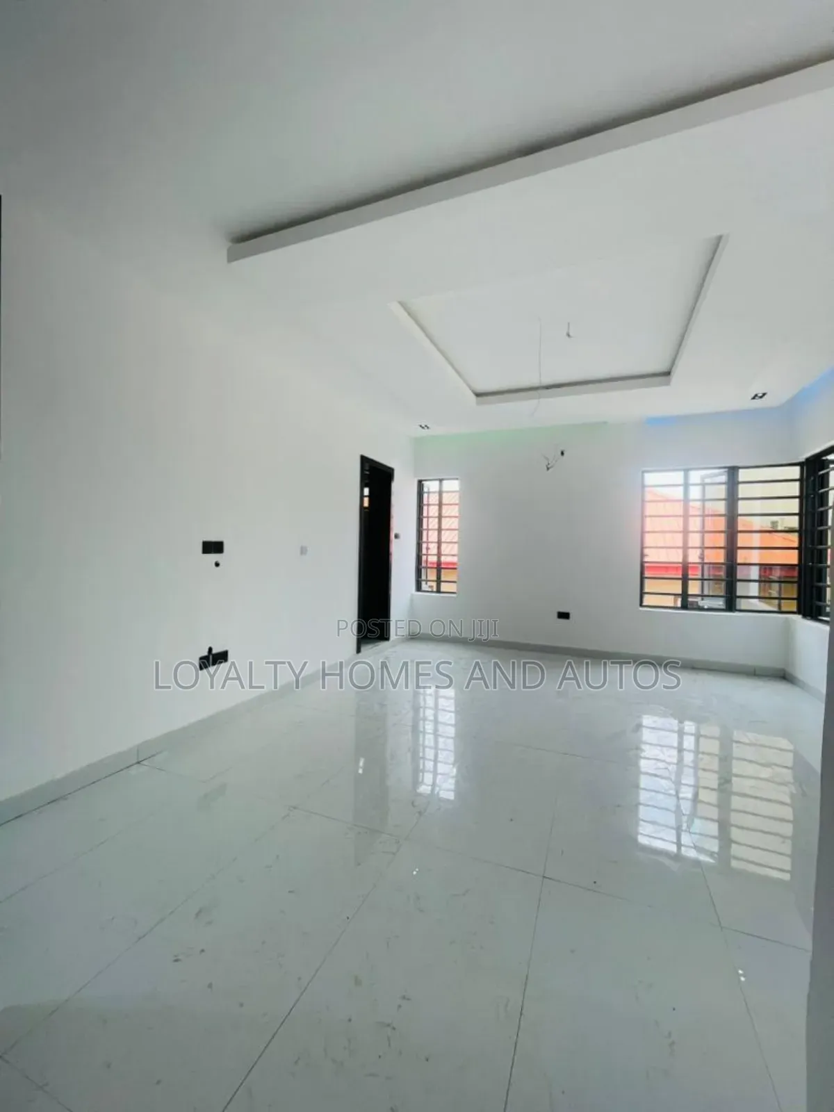Furnished 5bdrm Duplex in GRA Phase 1 for sale in GRA Phase 1