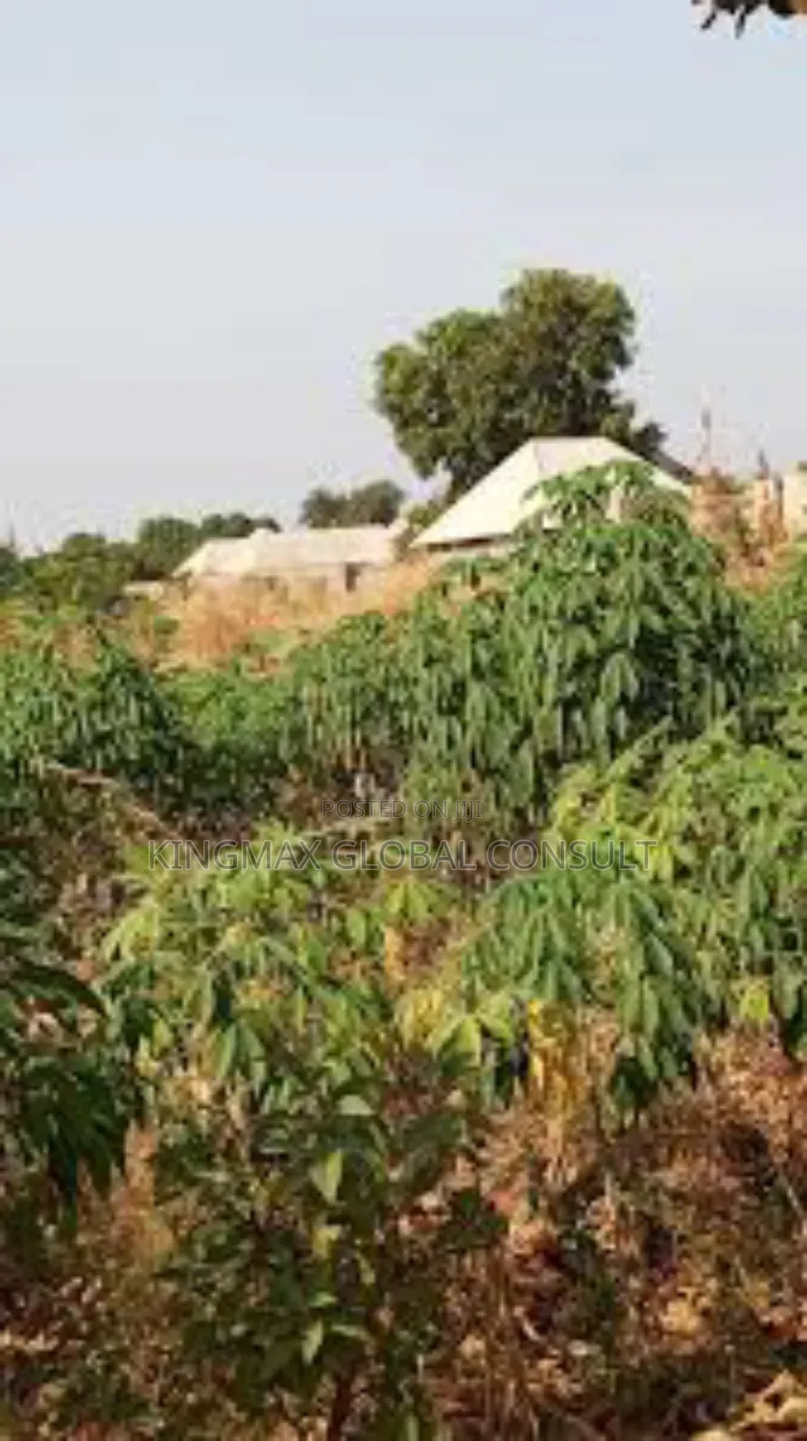 Land for Sale! Plot Size: 1,600sqm Purpose: Residential in Maitama