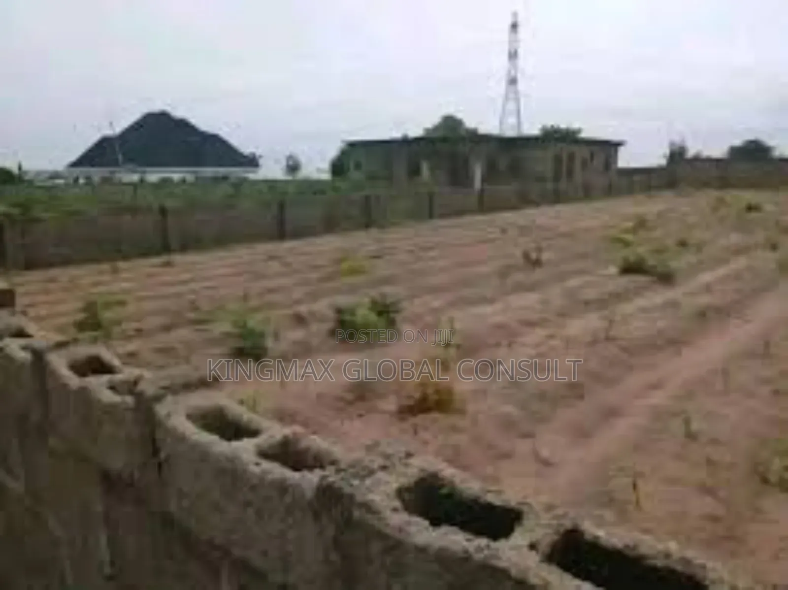 Land for Sale! Plot Size: 1,400sqm Purpose: Residential in Maitama