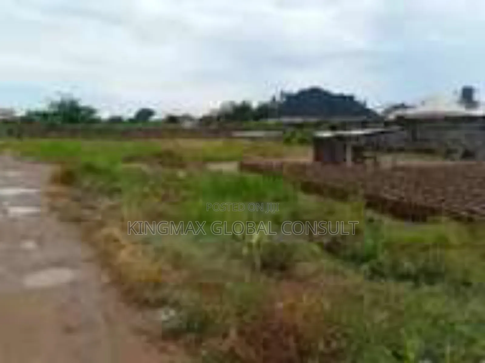 Land for Sale! Plot Size: 1,100sqm Purpose: Residentia in Maitama