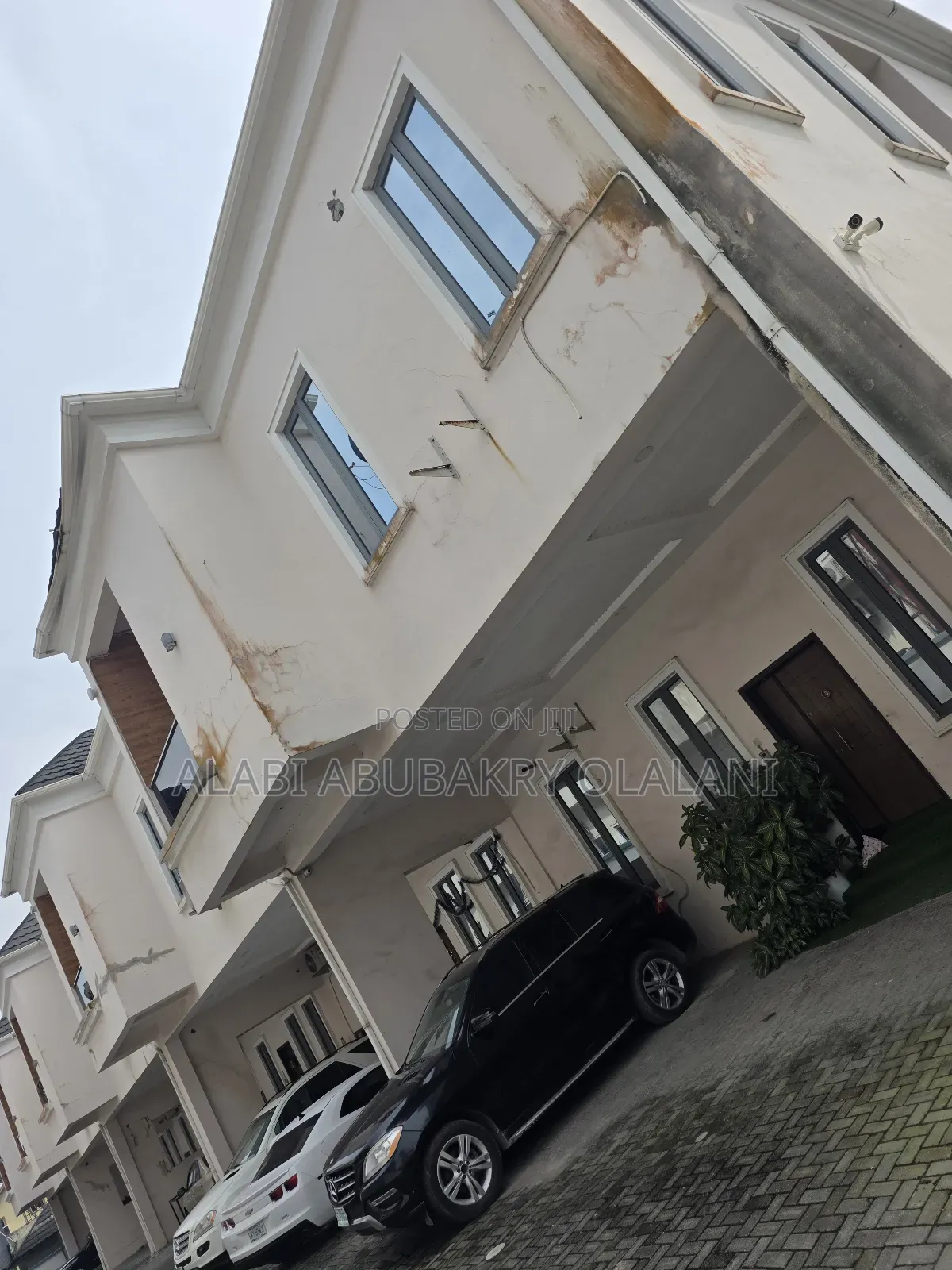 4bdrm Duplex in Emcel Estate, Chevron for sale in Chevron