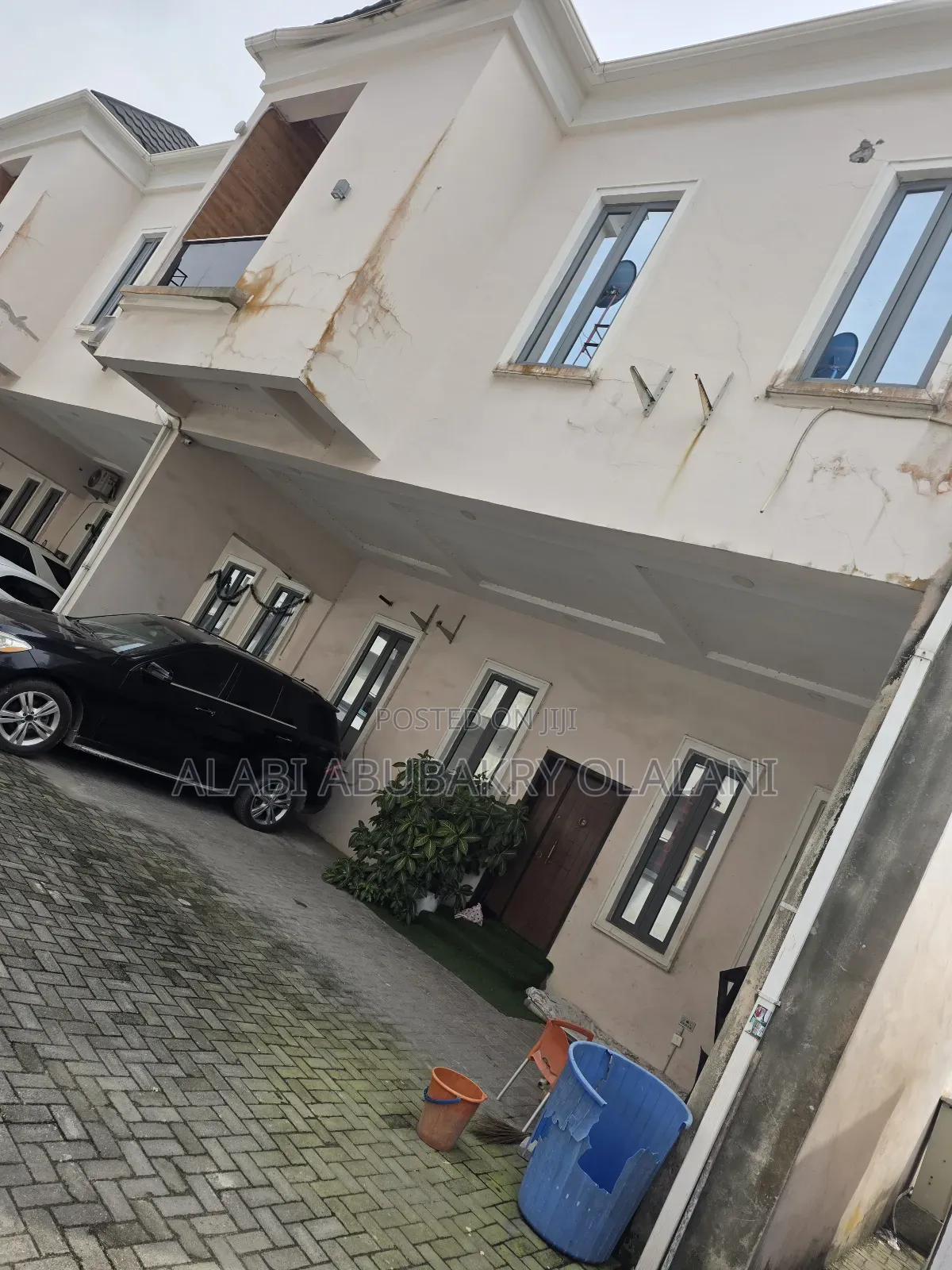 4bdrm Duplex in Emcel Estate, Chevron for sale in Chevron