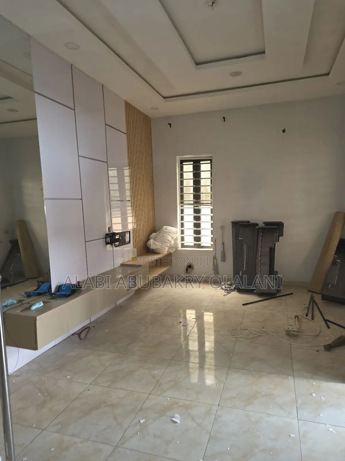 4bdrm Duplex in Emcel Estate, Chevron for sale in Chevron